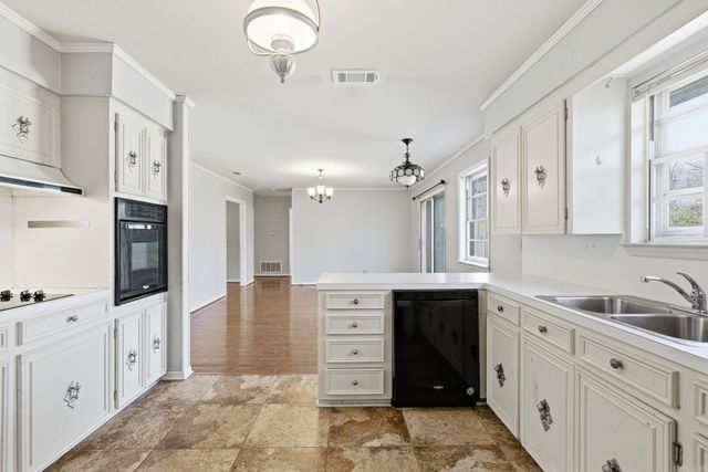 7922 Illinois Street, Little Rock, AR 72227