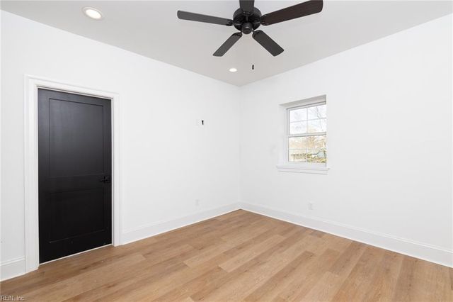 3200 Holly Rd Apt 201, Virginia Beach, VA 23451