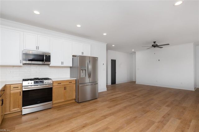 3200 Holly Rd Apt 201, Virginia Beach, VA 23451