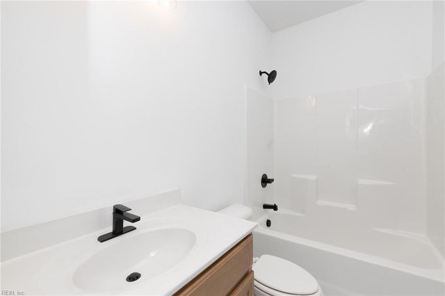 3200 Holly Rd Apt 201, Virginia Beach, VA 23451