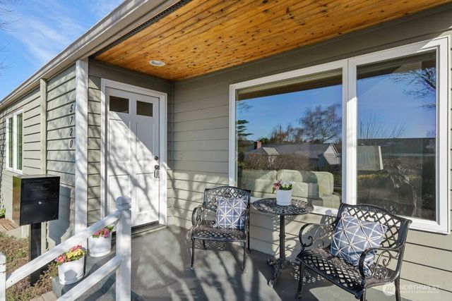 5720 59th Avenue NE, Seattle, WA 98105