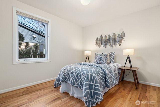 5720 59th Avenue NE, Seattle, WA 98105