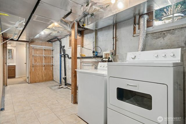 5720 59th Avenue NE, Seattle, WA 98105