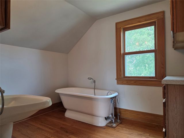 1738 Higley Avenue SE, Cedar Rapids, IA 52403