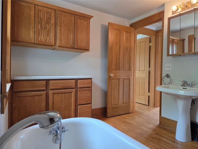 1738 Higley Avenue SE, Cedar Rapids, IA 52403