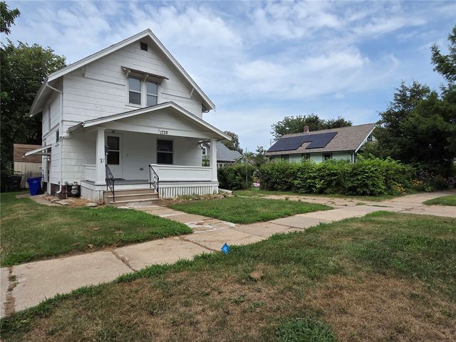 1738 Higley Avenue SE, Cedar Rapids, IA 52403