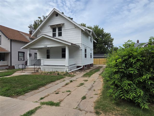 1738 Higley Avenue SE, Cedar Rapids, IA 52403