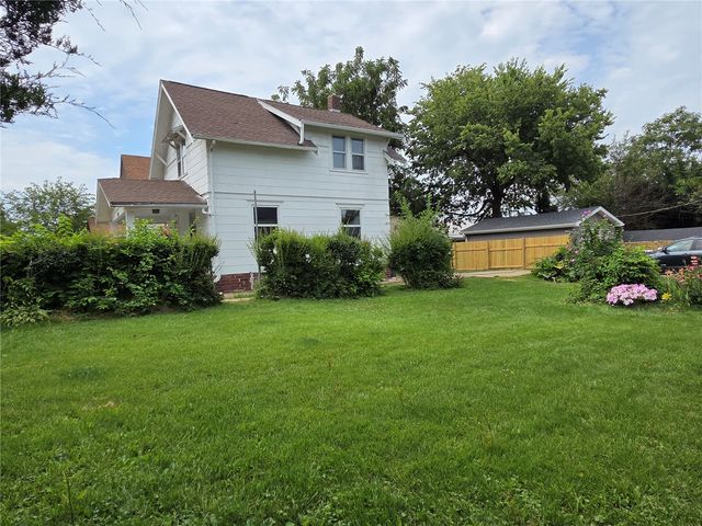 1738 Higley Avenue SE, Cedar Rapids, IA 52403
