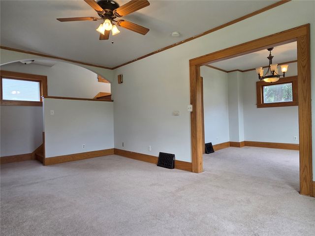 1738 Higley Avenue SE, Cedar Rapids, IA 52403