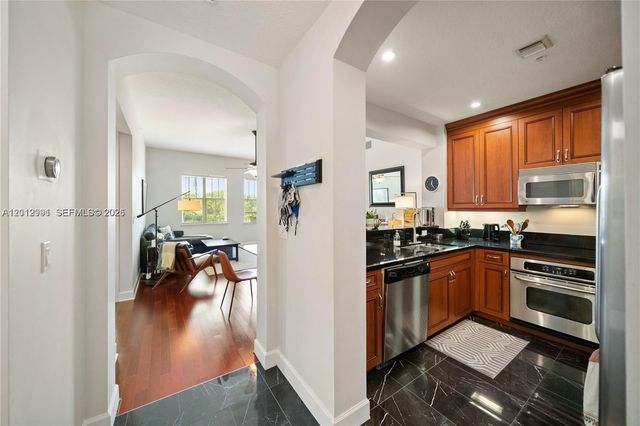 200 NE 2nd Ave 304, Delray Beach, FL 33444