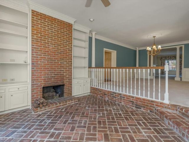 18 Dudley Square, Shreveport, LA 71106