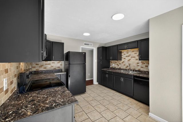 4121 Blue Flag Lane, Fort Worth, TX 76137