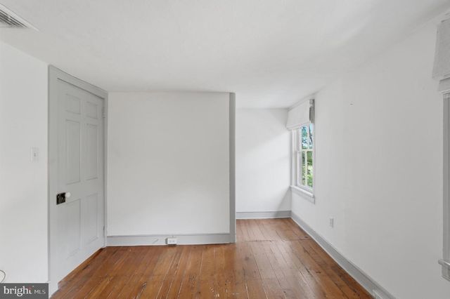 58 CENTER HILL RD, Upper Black Eddy, PA 18972