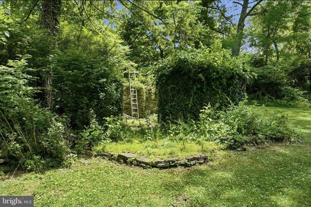 58 CENTER HILL RD, Upper Black Eddy, PA 18972