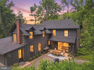 58 CENTER HILL RD, Upper Black Eddy, PA 18972