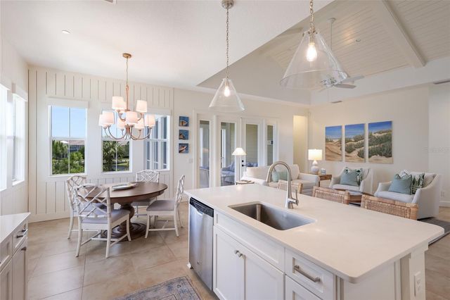258 SAPPHIRE LAKE DRIVE 202, Bradenton, FL 34209