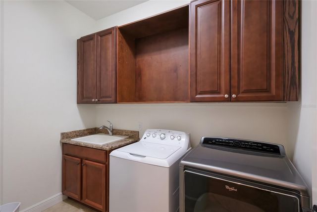 258 SAPPHIRE LAKE DRIVE 202, Bradenton, FL 34209