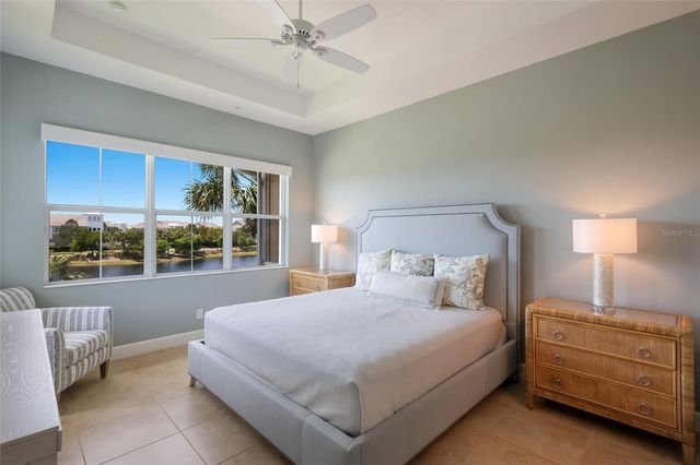 258 SAPPHIRE LAKE DRIVE 202, Bradenton, FL 34209