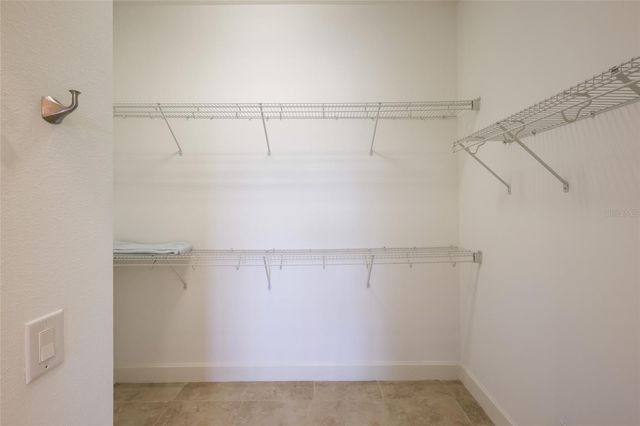 258 SAPPHIRE LAKE DRIVE 202, Bradenton, FL 34209