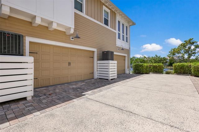 258 SAPPHIRE LAKE DRIVE 202, Bradenton, FL 34209