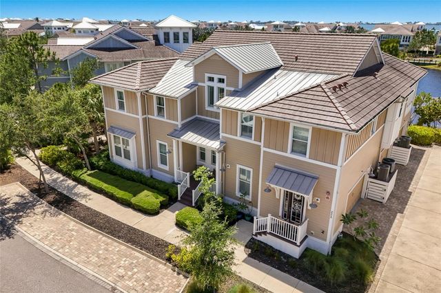 258 SAPPHIRE LAKE DRIVE 202, Bradenton, FL 34209