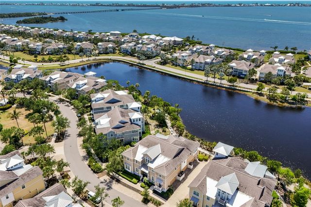 258 SAPPHIRE LAKE DRIVE 202, Bradenton, FL 34209