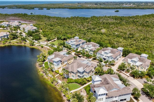 258 SAPPHIRE LAKE DRIVE 202, Bradenton, FL 34209