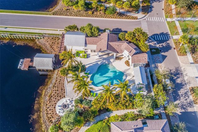 258 SAPPHIRE LAKE DRIVE 202, Bradenton, FL 34209