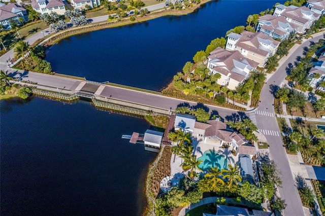 258 SAPPHIRE LAKE DRIVE 202, Bradenton, FL 34209