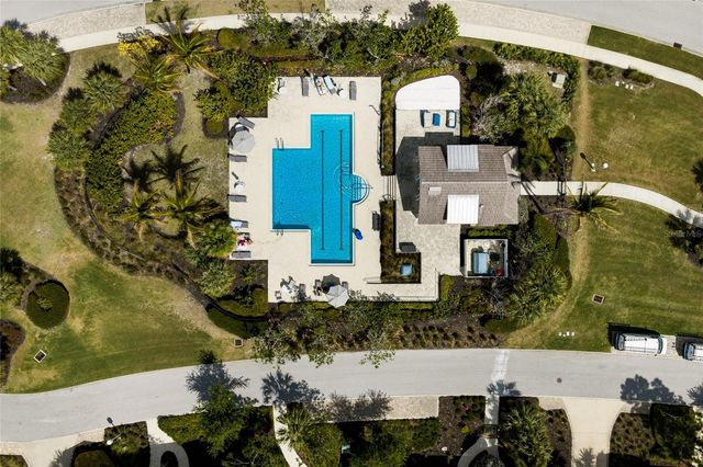 258 SAPPHIRE LAKE DRIVE 202, Bradenton, FL 34209