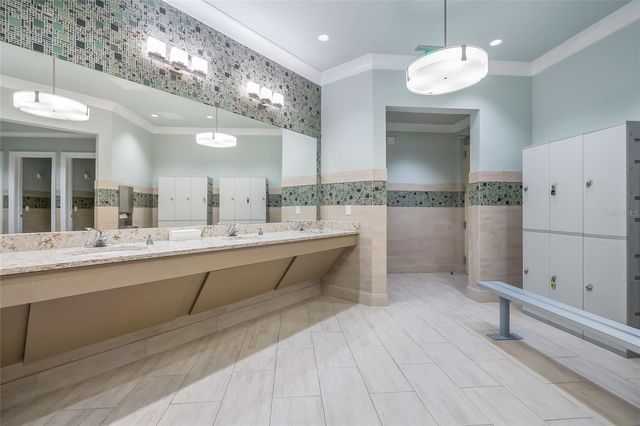 258 SAPPHIRE LAKE DRIVE 202, Bradenton, FL 34209