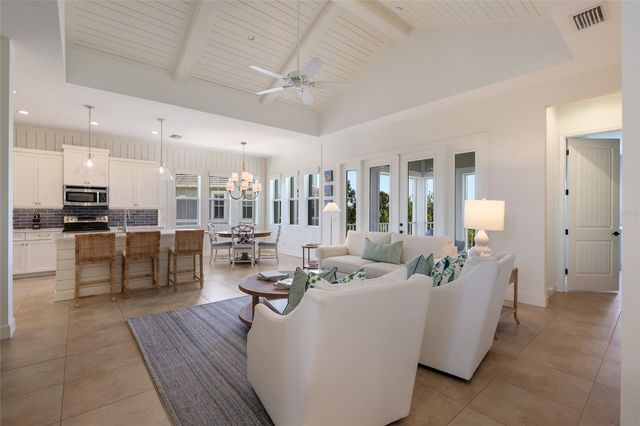 258 SAPPHIRE LAKE DRIVE 202, Bradenton, FL 34209