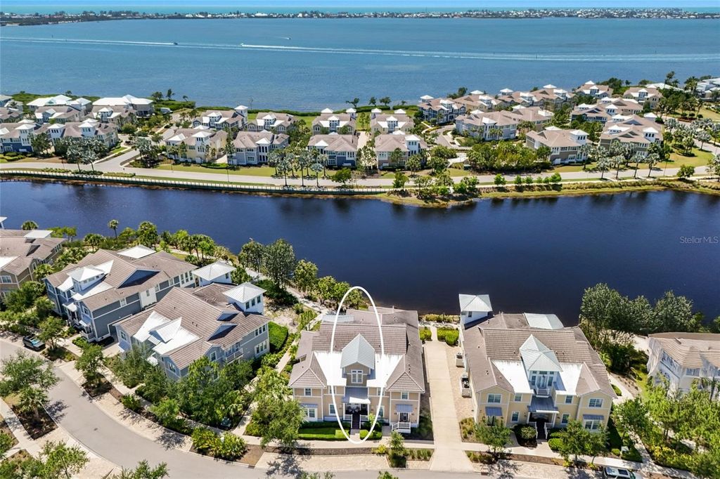 258 SAPPHIRE LAKE DRIVE 202, Bradenton, FL 34209