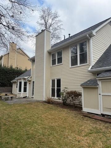 1817 Jacksons Creek Bluff, Marietta, GA 30068