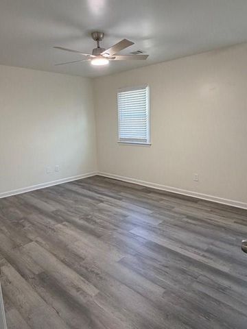 1817 Jacksons Creek Bluff, Marietta, GA 30068