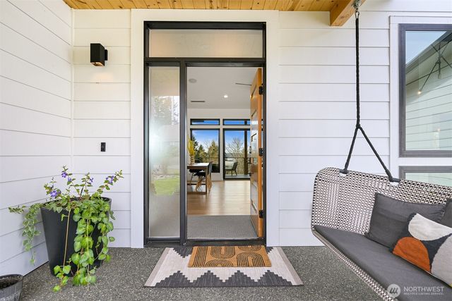 9687 Crest Drive, Blaine, WA 98230