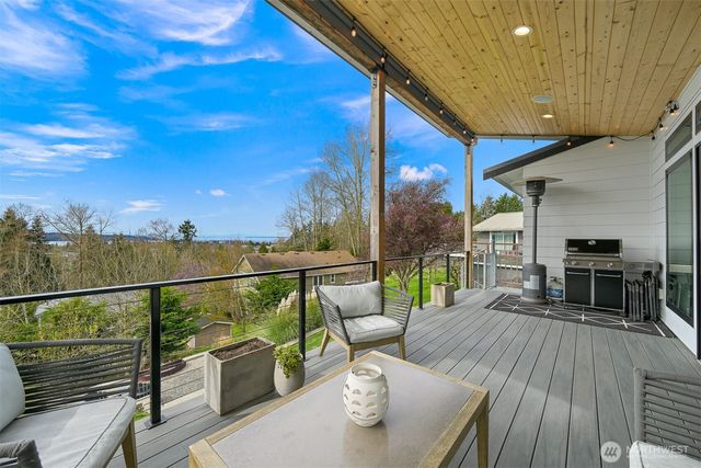 9687 Crest Drive, Blaine, WA 98230