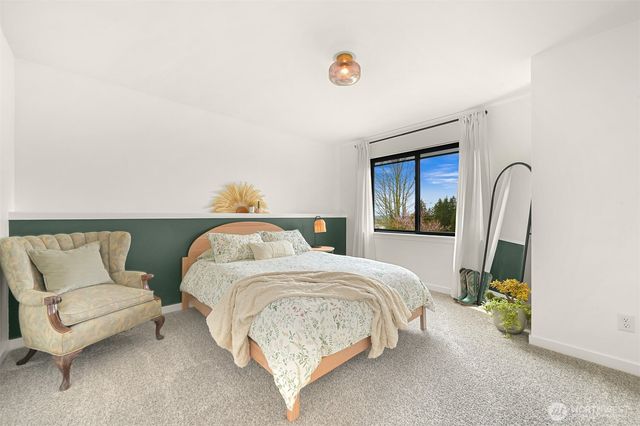 9687 Crest Drive, Blaine, WA 98230