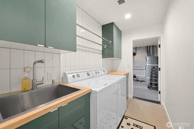 9687 Crest Drive, Blaine, WA 98230