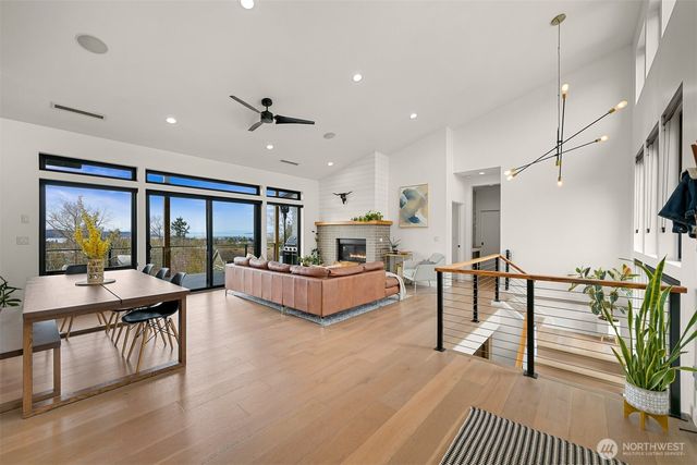 9687 Crest Drive, Blaine, WA 98230