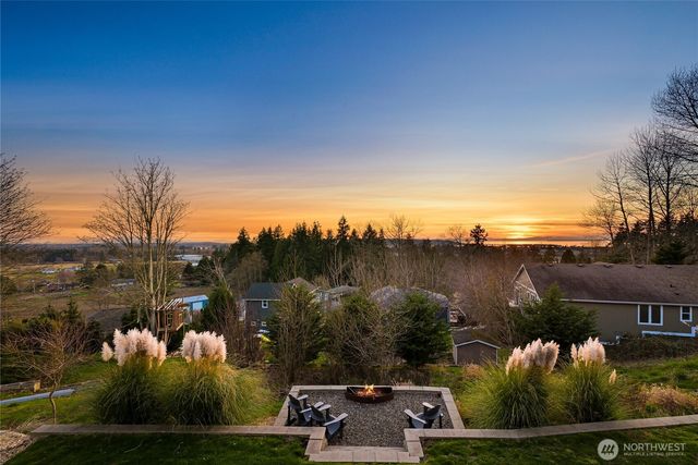 9687 Crest Drive, Blaine, WA 98230