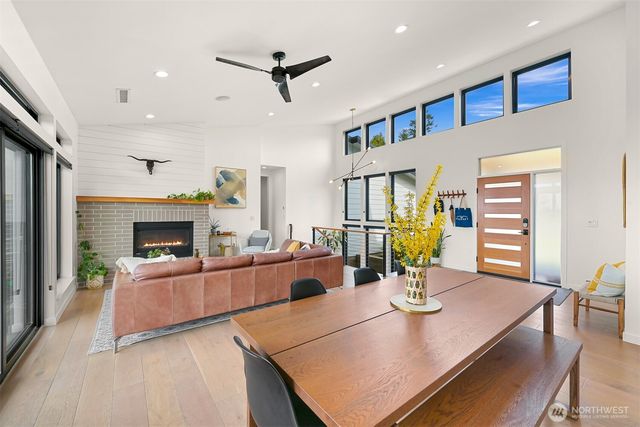 9687 Crest Drive, Blaine, WA 98230