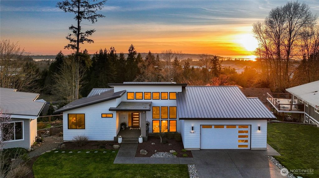 9687 Crest Drive, Blaine, WA 98230