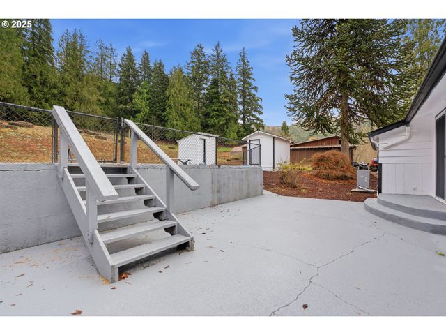 8442 US HIGHWAY 12, Glenoma, WA 98336