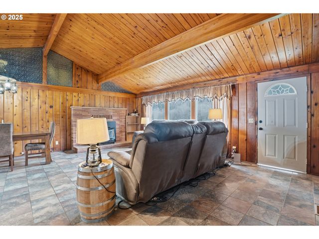 8442 US HIGHWAY 12, Glenoma, WA 98336