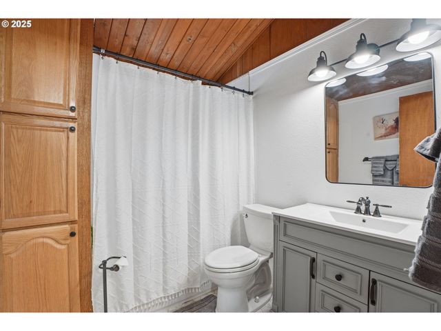 8442 US HIGHWAY 12, Glenoma, WA 98336