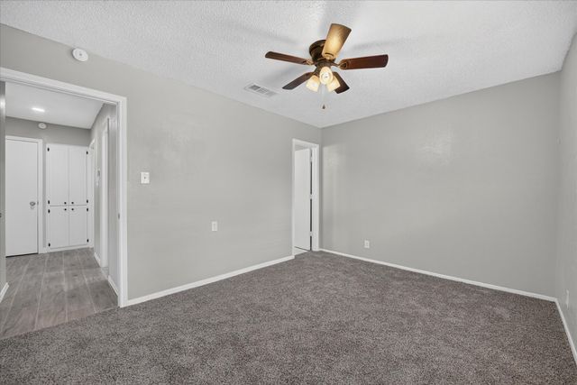 2023 N Bell Avenue, Denton, TX 76209