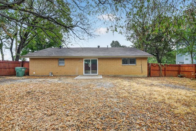 2023 N Bell Avenue, Denton, TX 76209