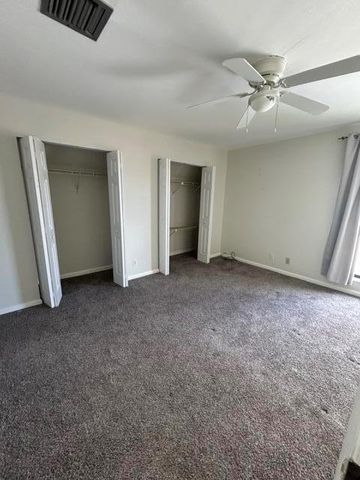 912 Sandtree Drive W 912, Palm Beach Gardens, FL 33403