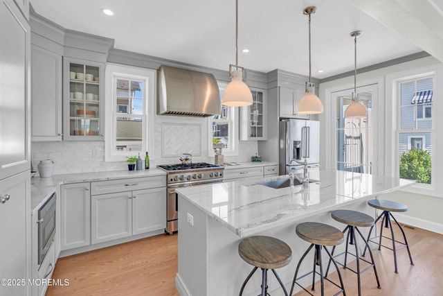 22 2nd Avenue, Manasquan, NJ 08736